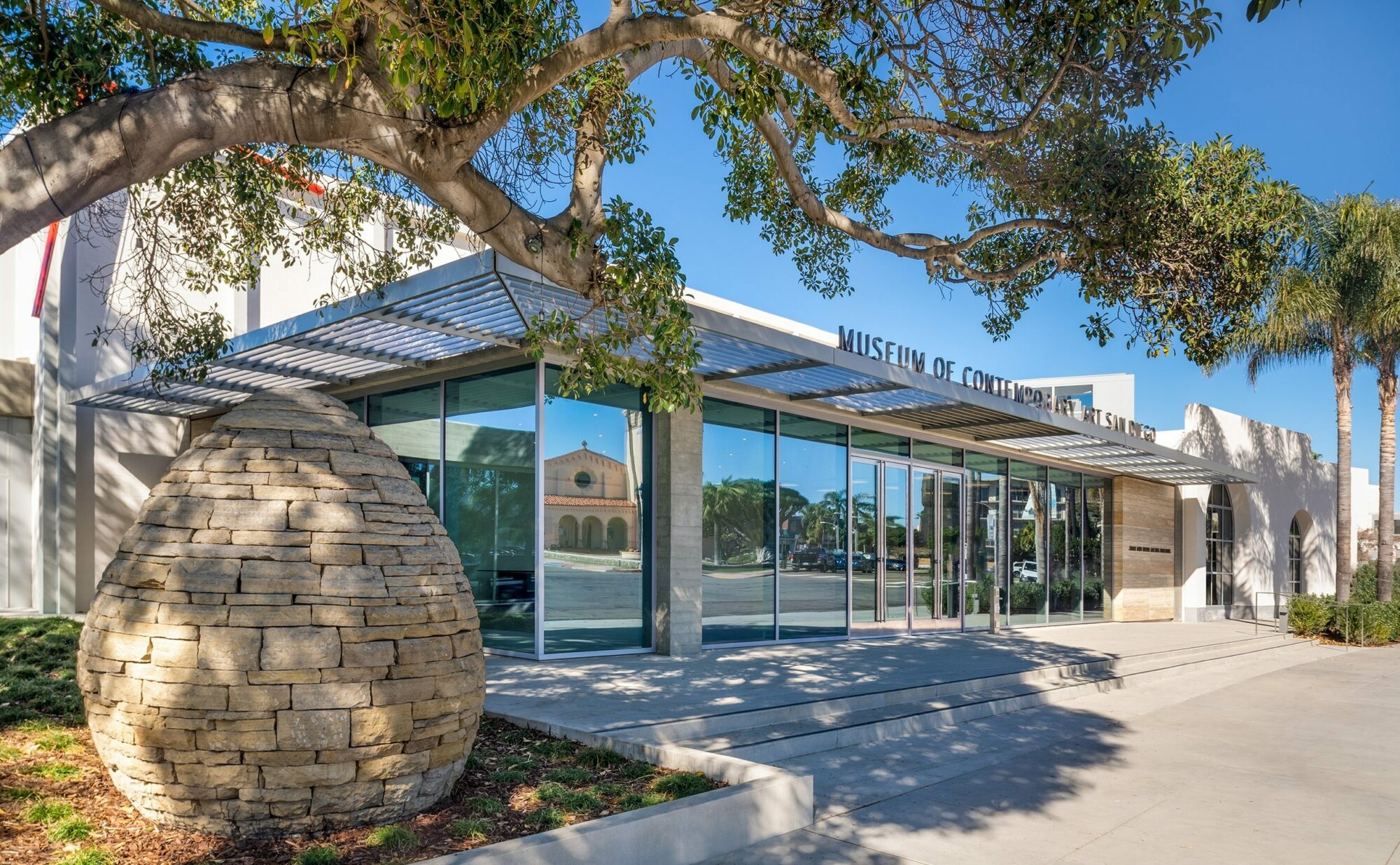 A beautiful day in front of the Museum of Contemporary Art building in La Jolla.